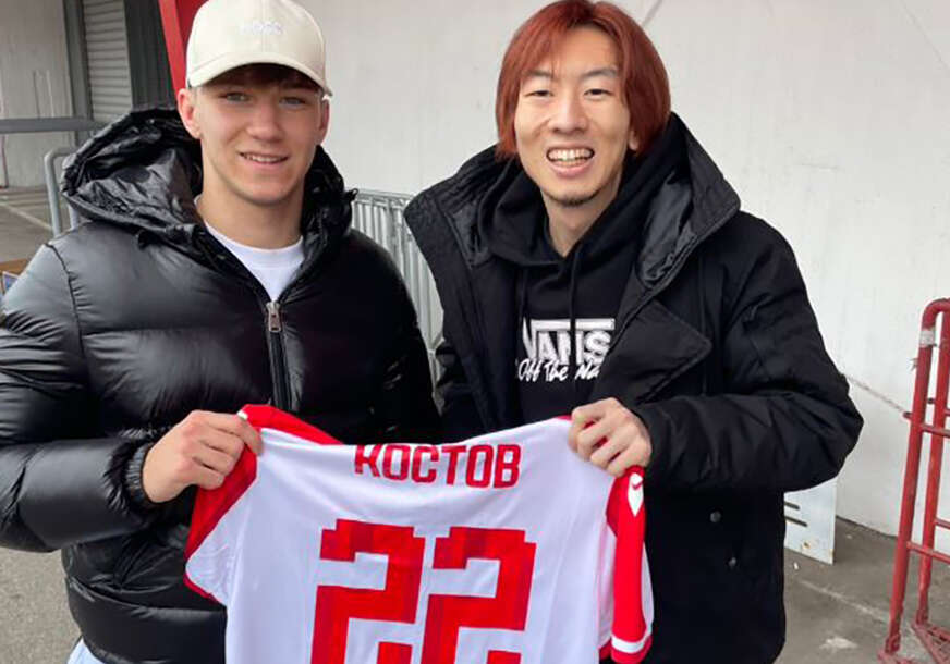 Japanac došao u Beograd zbog Crvene zvezde: Navijao na Sjeveru, pa svim Delijama ostavio poruku na ćirilici