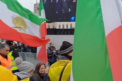 (VIDEO) Hiljade ljudi u Berlinu: Protest podrške pobunjenim građanima Irana
