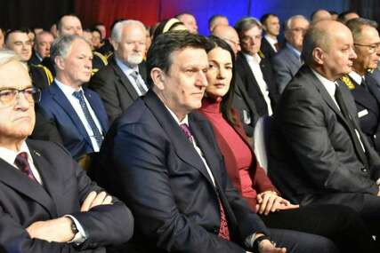 (FOTO) "PRAZNIK SVIH SRBA" Blanuša poručio da je Sretenje SIMBOL BORBE srpskog naroda za slobodu