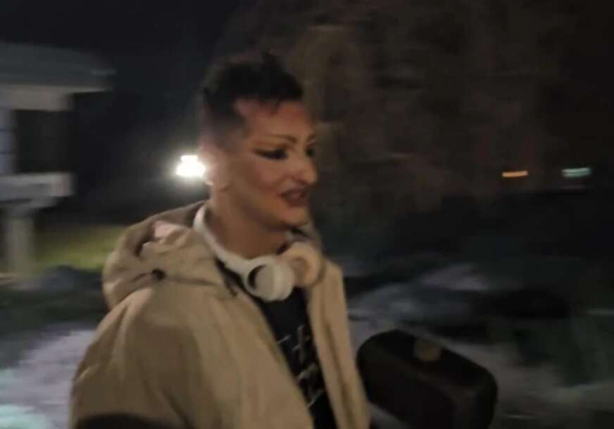 (FOTO) Dreg kraljica Tita Fureira vidno raspoložena: Prve slike članice Harem Girls BEZ PERIKE I KOSTIMA nakon plasmana u finale PZE