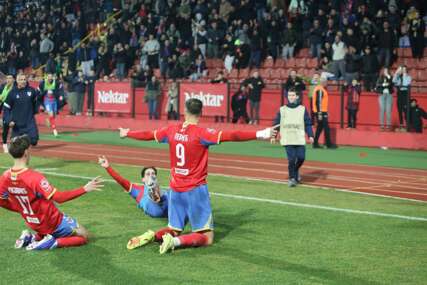 (FOTO) Perić junak derbija: Borac trijumfom protiv Sarajeva pobjegao Zrinjskom 9 bodova