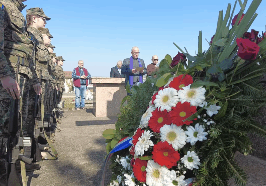 (FOTO) BRIGA IH ZA REZOLUCIJE Proslava hrvatskih „bojovnika“ u Brodu, ZLOČINCI predstavljeni kao heroji