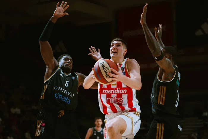 Miljenović predvodio domaće sa 20 poena: Košarkaši Crvene zvezde slavili protiv Dubaija sa 84:82 u uzbudljivom meču