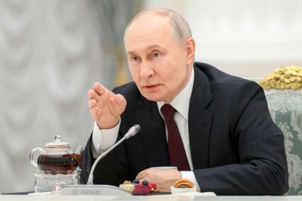 "USLUGA ZA USLUGU" Putin ponudio Trampu tajni dil, on sve odbio