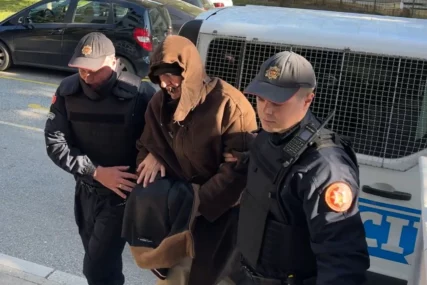 Došao u pratnji tri advokata i sa sestro: Brat Mila Đukanovića PRIVEDEN KOD SUDIJE na saslušanje