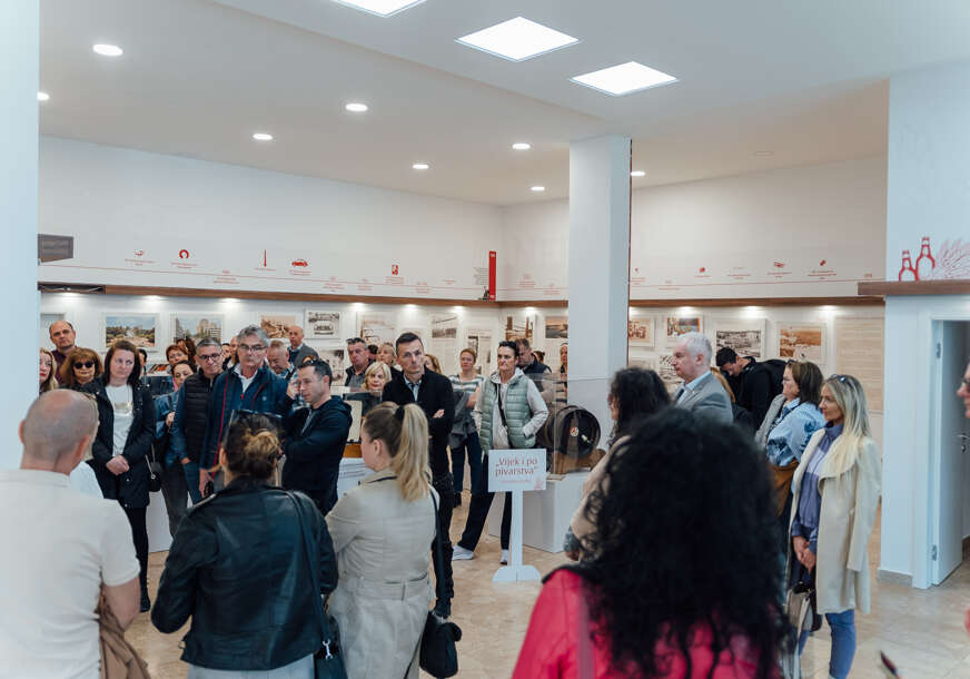 FOTO: USTUPLJENA FOTOGRAFIJA