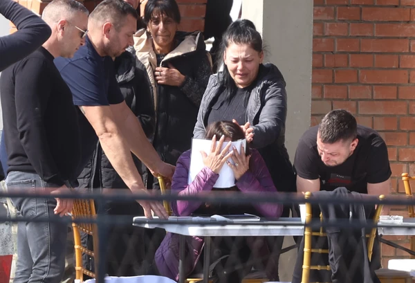 "Dragane, sine moj, zašto me ostavi" Brestačom odzvanjaju jauci, Branka Lazić van sebe zbog smrti sina