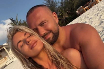 "Samo da sve bude kako treba" Estradni par PRVI USPIO DA KUPI KARTE, bili zarobljeni na Maldivima, a evo kad kreću za Srbiju