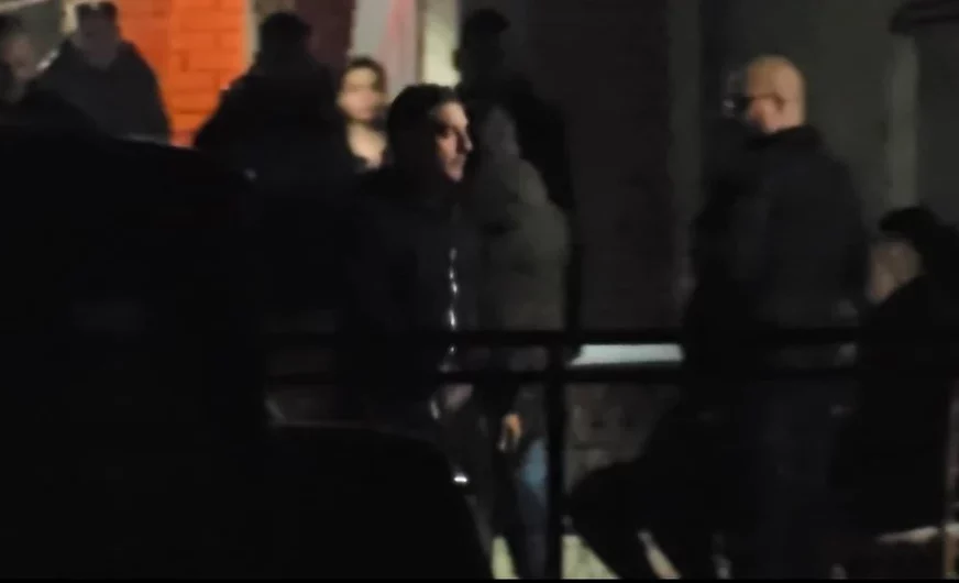 (VIDEO) Prima saučešće nakon SMRTI BRATA: Darko Lazić u crnini, jedva hoda od šoka i tuge