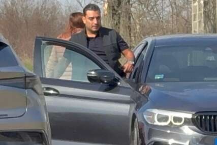 (VIDEO, FOTO) DARKO LAZIĆ OTIŠAO U BOLNICU Danas je obdukcija Dragana Lazića, pjevač organizuje sahranu rođenog brata