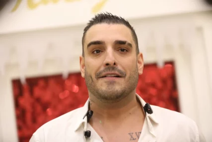 "Darko Lazić je imao ovlašćenje" Pjevačica počela da nastupa kao maloljetna, roditelji njenom kolegi dali saglasnost da putuju u inostranstvo