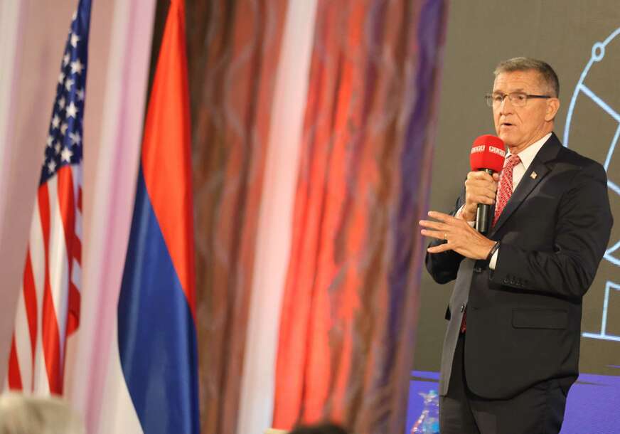 General Majkl Flin predavanje u administrativnom centru RS