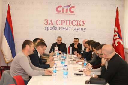 (FOTO) Predsjedništvo GrO SPS Banjaluka: Nijedna odluka NE SMIJE biti donesena bez JASNE PROCJENE njenog uticaja na život ljudi