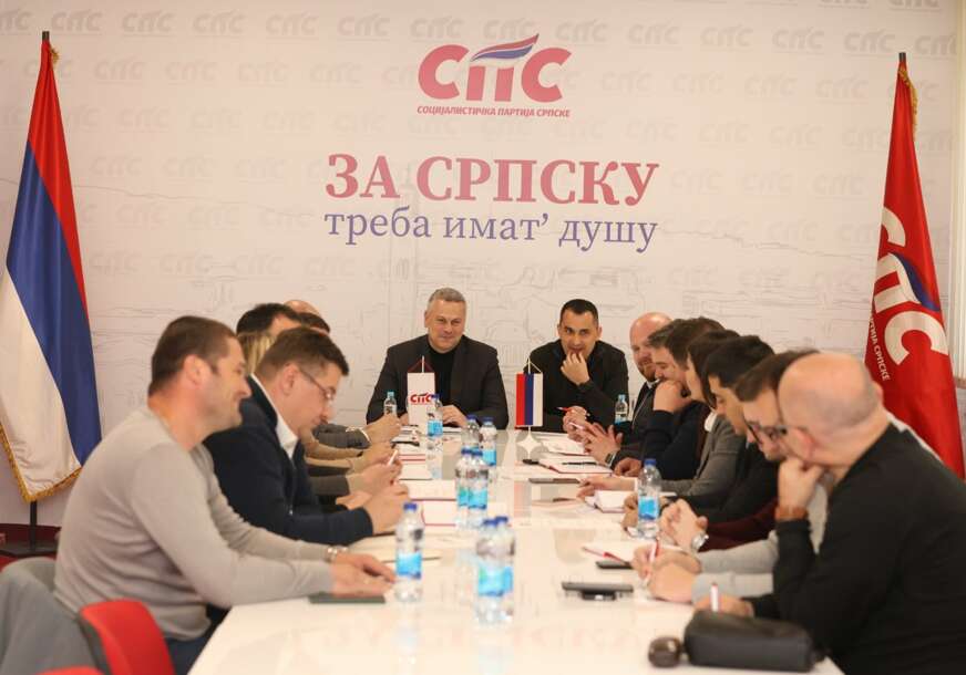 (FOTO) Predsjedništvo GrO SPS Banjaluka: Nijedna odluka NE SMIJE biti donesena bez JASNE PROCJENE njenog uticaja na život ljudi