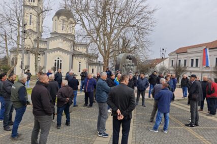 (FOTO) Na licu mjesta bili i borci VRS: Oglasila se policija nakon skupa u Modranu, evo da li je bilo incidenata