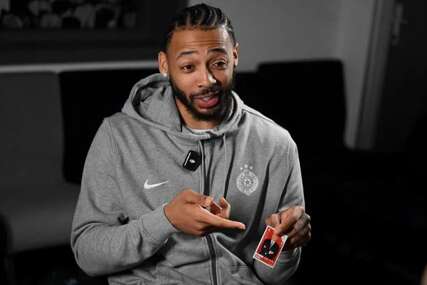 Karlik Džons nezadovoljan: Milionske ponude drugim zvijezdama uzburkale Partizan