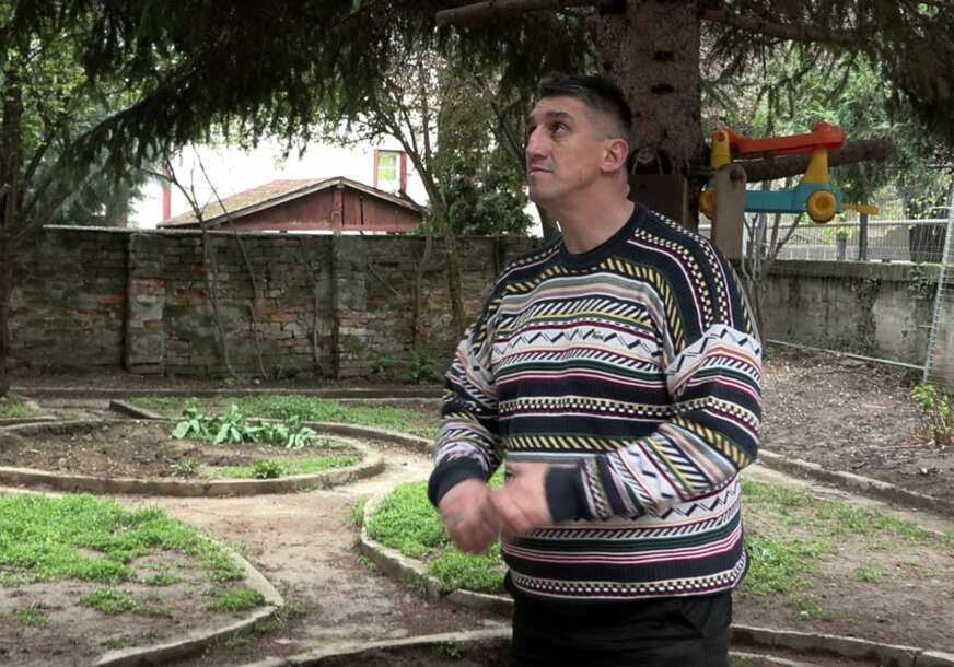 (FOTO) Ulazi u sudski proces kako bi DOBIO DIO KUĆE: Kristijan Golubović pokazao dom Stele Savić koja je pronađena mrtva u ventilacionom otvoru