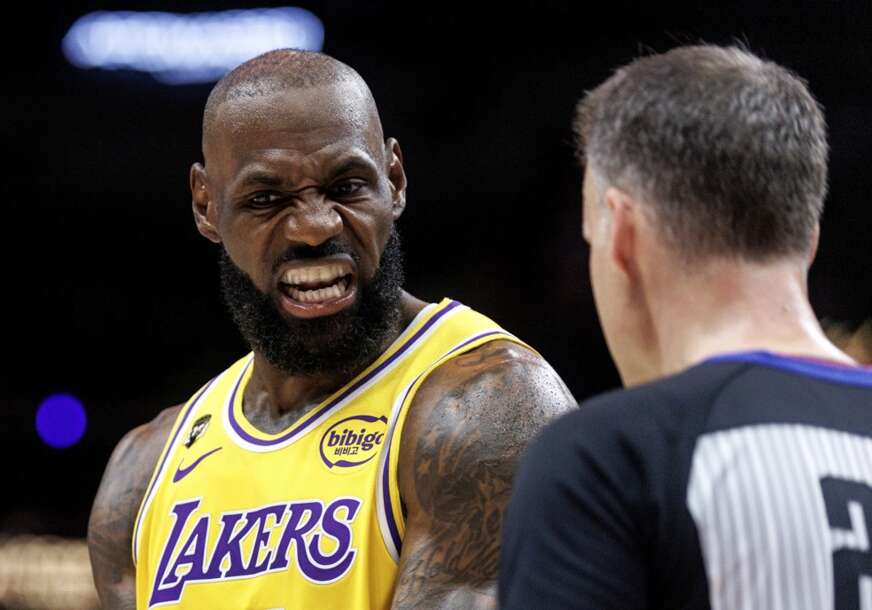 (VIDEO) Može i bez Dončića: Vukčević treći strijelac tima, Lebron pojačao veteranski rekord