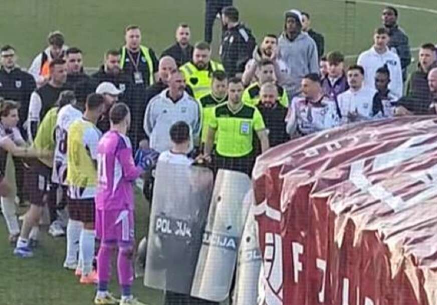(VIDEO) Saigrač ga spriječio: Adem Ljajić nakon meča krenuo u obračun sa sudijom