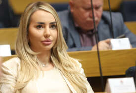 Ponovo na "republičkim jaslama": Nikolina Šljivić zaposlena u Institutu za javno zdravstvo RS