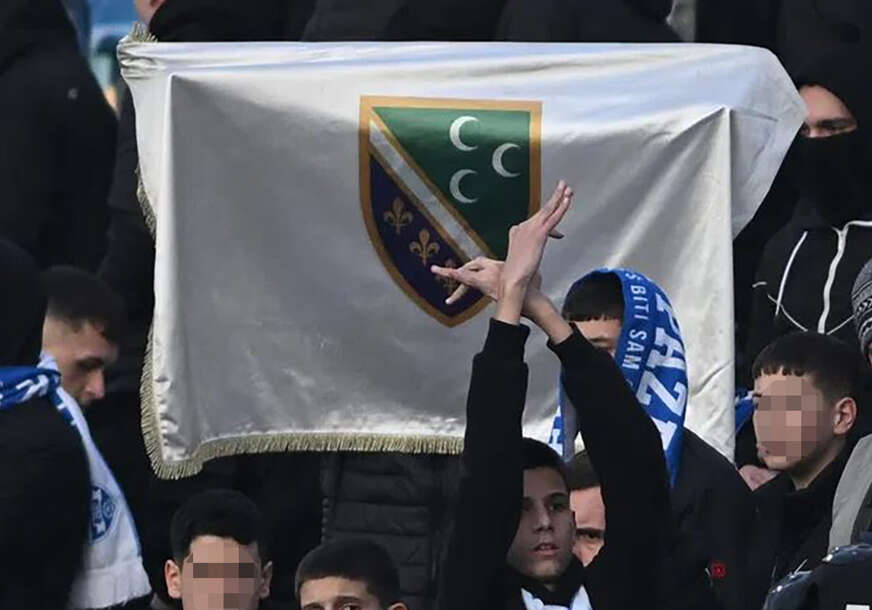 Dno dna: Navijači Novog Pazara albanskim orlom provocirali fudbalere Zvezde