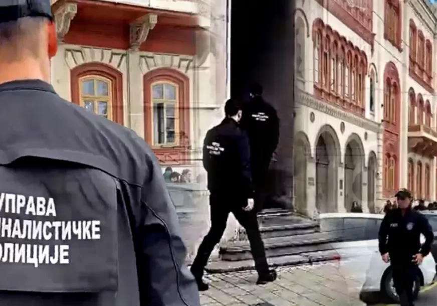 (VIDEO) POLICIJA UŠLA U REKTORAT Istražuju neobezbjeđene ulaze u Filozofskom fakultetu i okolnosti smrti studentkinje
