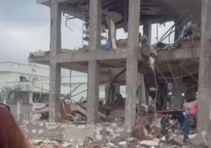 (VIDEO, FOTO) Nakon Istanbula, EKSPLOZIJA I U ITALIJI: Urušila se zgrada u Rimu, u toku je evakuacija, očevici otkrili detalje