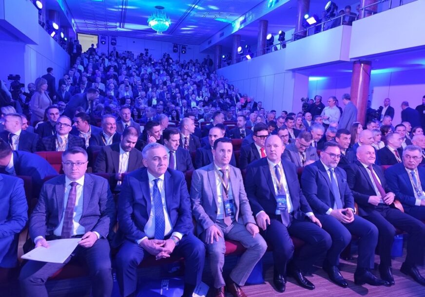 (FOTO) Okupiće 700 učesnika: Otvoren 7. Samit energetike „SET – Trebinje 2026“, jedan od NAJZNAČAJNIJIH STRUČNIH SKUPOVA u regionu