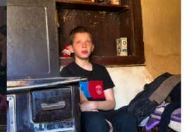 (VIDEO) ZBOG NJEGA PLAČE REGION Mali Slavko ostao je sam na svijetu, majka ga ne želi, a sad je ostao i bez oca