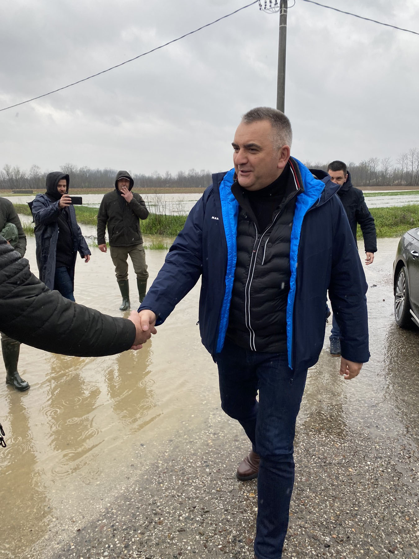  Savo Minić stigao je u naselje Ćendići
