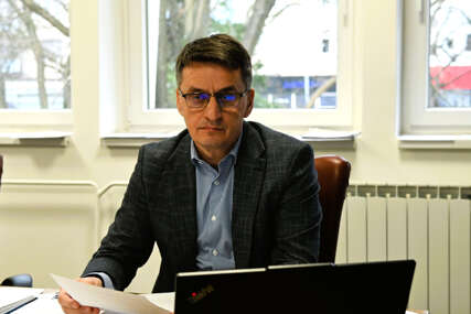 GUBITNIK DANA Dragan Zelenković