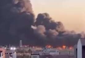 Iran dronovima napao ovu zemlju: Pogođen još jedan tanker u Ormuskom moreuzu