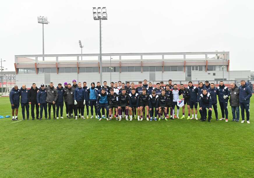 (FOTO) Nastavak lijepe prakse: Beogradski trećeligaš trenirao s reprezentacijom Srbije uoči duela sa Saudijskom Arabijom