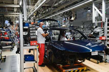 Otpuštanja se nastavljaju: Njemačka auto-industrija zapošljava sve manje radnika, GASI SE SVAKI 4. POGON