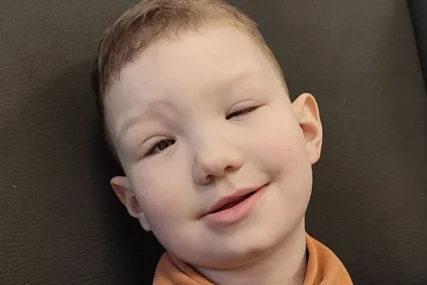 Za nastavak liječenja POTREBNO 13.000 KM: Dječak Loris (4) iz Brčkog boluje od rijetkog genetskog oboljenja