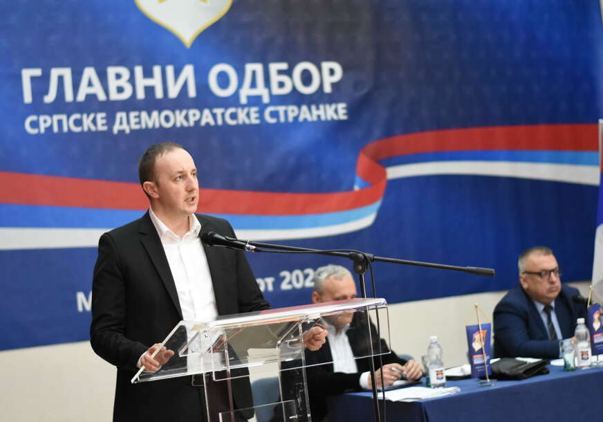 Bodiroga tvrdi da je Dodik naredio isplatu 3 miliona KM: "Vlast uništava javna preduzeća, a pomaže tajkunima bliskim SNSD"