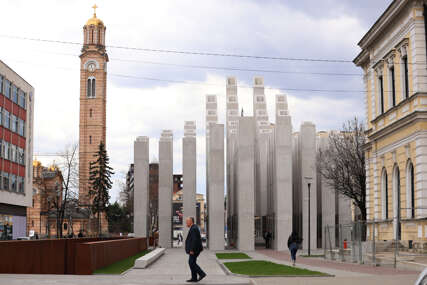centralno spomen obilježje , spomenik palim borcima RS u Banjaluci