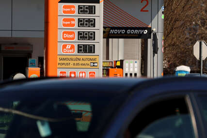 (FOTO) Obišli smo 4 benzinske pumpe: Pazite gdje sipate gorivo, razlika i do 16 feninga po litru