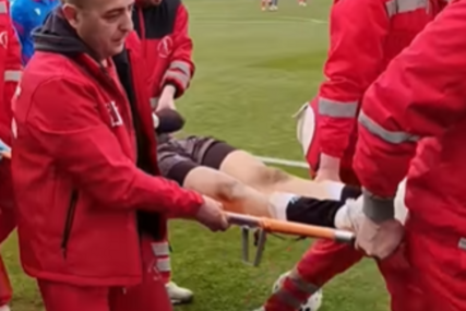 (VIDEO) Ležao kao pokošen: Mateus iznijet na nosilima sa terena