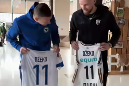 (VIDEO) Pred njima veliki izazovi: Džeko u Sarajevu sreo Džanana Musu, a onda je uslijedilo nešto neočekivano