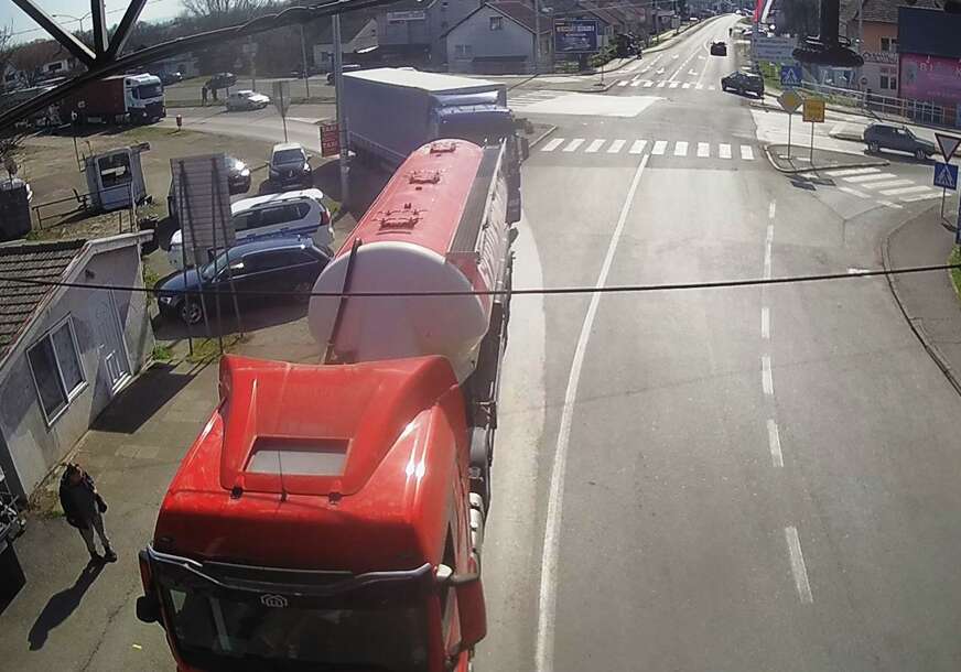 BLAGE GUŽVE Pojačan saobraćaj na prelazima kod Gradiške i Velike Kladuše