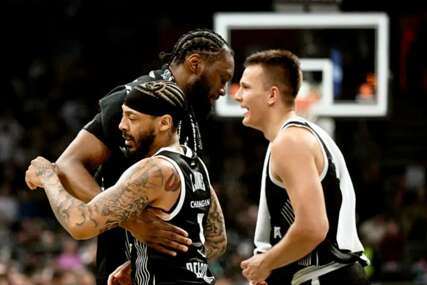(VIDEO) CRNO-BIJELI SIGURNI NA STARTU Partizan savladao Hapoel, Bojovićevih 38 poena izvuklo situaciju