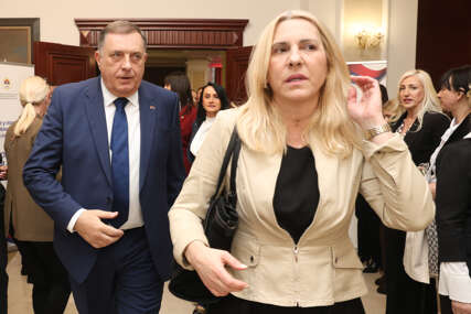 (FOTO) Od "saradnje" do "monstruozne kreacije": Kako su Dodik i Cvijanovićeva poslali potpuno različite poruke