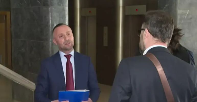 Podnesena krivična prijava protiv novinara iz Federacije: Ahmetašević nazvao srpske poslanike ČETNICIMA