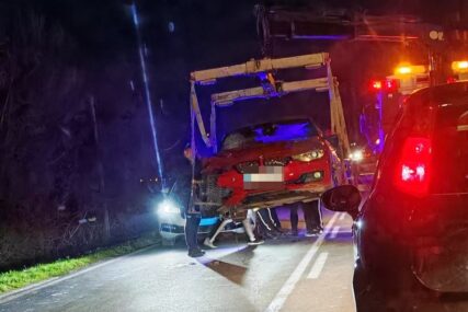 Ljekari mu se BORE ZA ŽIVOT: BMW pokosio tinejdžera (17) na motoru