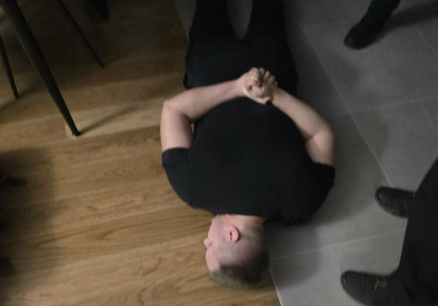 (VIDEO) "Pao" po potjernici Interpola: Beograđanin koji je uhapšen u Banjaluci biće sproveden u Sud BiH radi EKSTRADICIJE