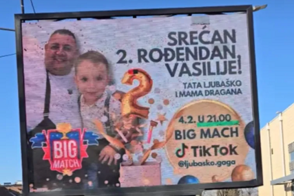 (VIDEO) Tata zakupio bilbord za dvogodišnjeg sina: Ovo je najjača rođendanska čestitka o kojoj bruji grad, komentari su podijeljeni