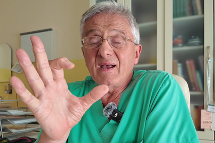 (VIDEO) Ovaj video je pogledalo POLA MILIONA LJUDI: Poznati hirurg objašnjava šta je ŠKLJOCAJUĆI PRST, koga pogađa i da li se liječi