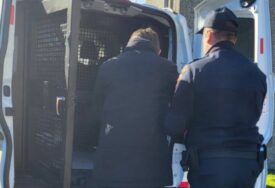 Izbjegavao odlazak u zatvor: Sudska policija RS u Derventi uhapsila NESAVJESNOG VOZAČA