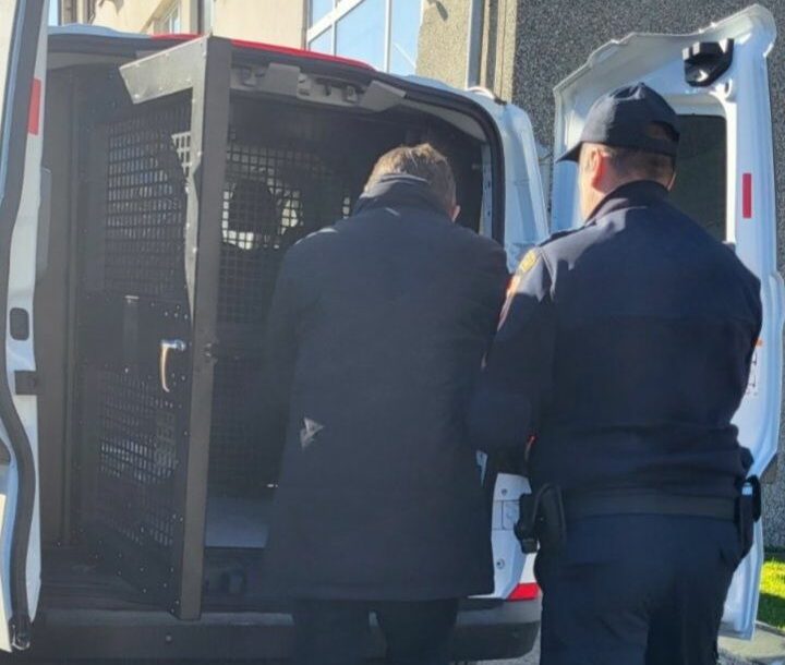 Krio se od policije i pokušao pobjeći: Sudska policija RS uhapsila bjegunca